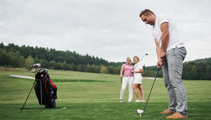 Tự học đánh Golf đúng kỹ thuật cho người mới nhập môn