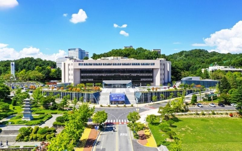Đại học Chungnam là một trong các trường đại học công lập