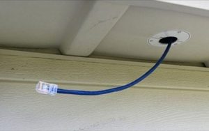 Đi dây cáp đến các vị trí cần lắp camera